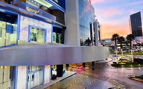 Safi Royal Luxury Metropolitan